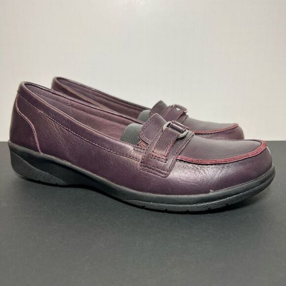 Womens CLARKS Collection Ashland Burgundy Slip On Loafers / Size 8 Medium - Picture 1 of 8